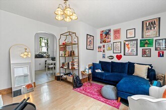 2507 N Sawyer Ave in Chicago, IL - Building Photo - Building Photo