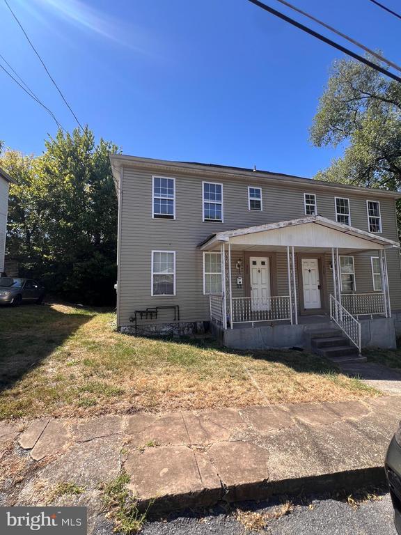 320 E Race St in Martinsburg, WV - Building Photo - Building Photo