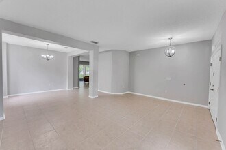 9957 Shadow Creek Dr in Orlando, FL - Building Photo - Building Photo