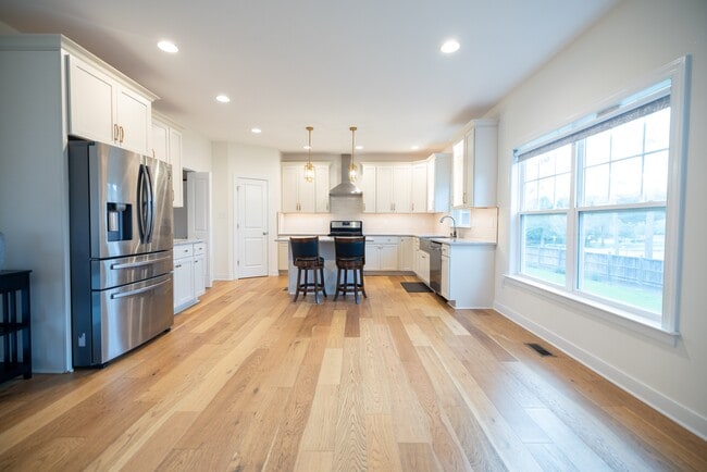12194 Elnora Ln in Glen Allen, VA - Building Photo - Building Photo