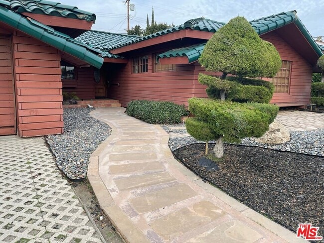 property at 19923 Labrador St
