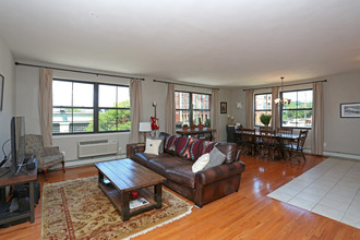 Clinton Street Commons Apartments in Syracuse, NY - Building Photo - Interior Photo