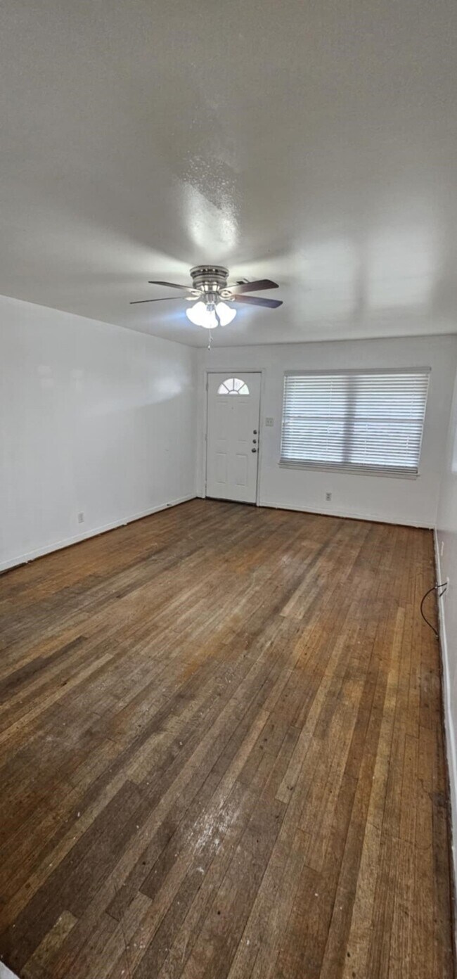 9721 Foredale St in Houston, TX - Building Photo - Building Photo