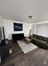 838 Menomonie St in Eau Claire, WI - Building Photo - Building Photo