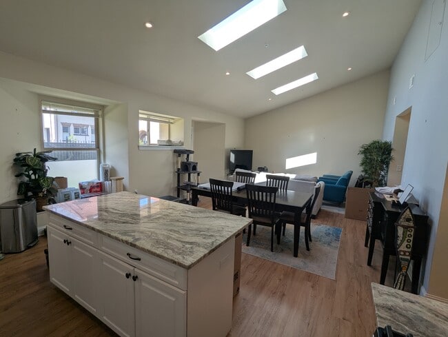 225 W Pastorius St in Philadelphia, PA - Foto de edificio - Building Photo