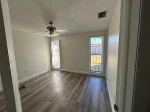 7448 Mitchell Ranch Rd in New Port Richey, FL - Building Photo - Building Photo
