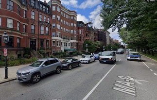 250 Commonwealth Ave, Unit 20 in Boston, MA - Building Photo