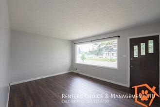 605-611 11 St N in Lethbridge, AB - Building Photo - Building Photo
