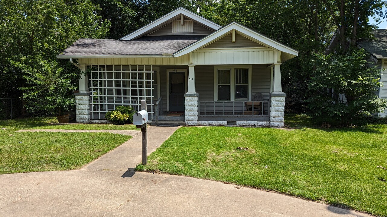 614 N 36th St in Fort Smith, AR - Building Photo