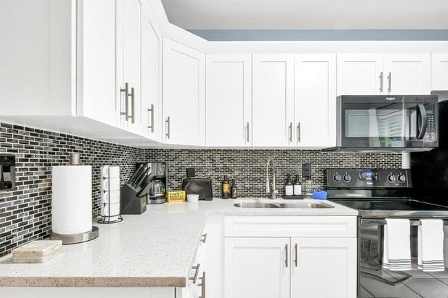 property at 3331 Lake Ave