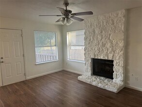 14045 Maricella Ln in Pflugerville, TX - Building Photo - Building Photo