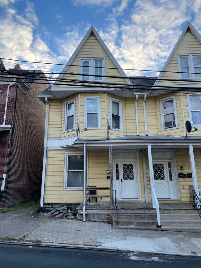 property at 322 Pine St