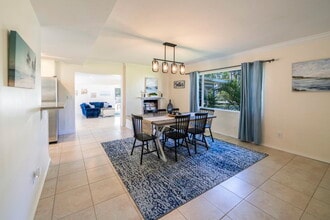 4464 E Riverside Dr in Ft. Myers, FL - Building Photo - Building Photo