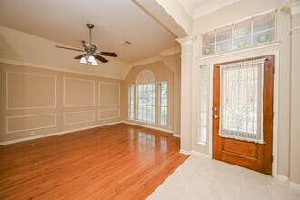 1335 Remington Crest Dr in Houston, TX - Building Photo - Building Photo