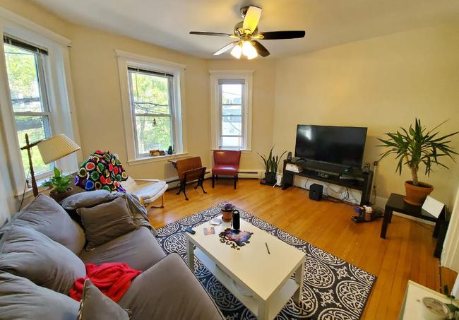 289 Brookline St, Unit 1