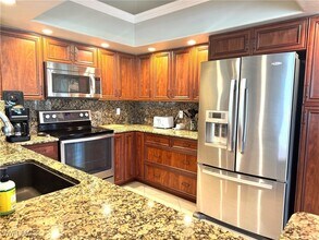 13231 Sherburne Cir in Bonita Springs, FL - Building Photo - Building Photo