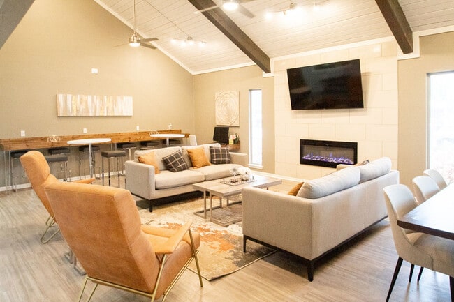 Curry Junction Apartments in Abilene, TX - Building Photo - Building Photo