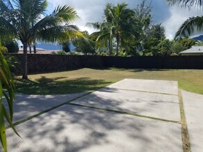 180 Kailua Rd in Kailua, HI - Building Photo - Building Photo