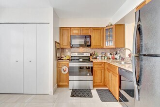 14723 Cumberland Dr in Delray Beach, FL - Building Photo - Building Photo