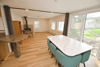 2218 E Washington St in South Bend, IN - Building Photo - Building Photo