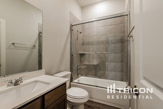 2414 Foster Hl Rd in Richmond, TX - Building Photo - Building Photo