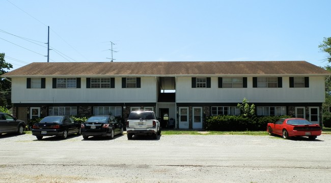 Sunset Apartments in Benton, IL - Building Photo - Building Photo