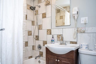 215 Piedmont Ave NE in Atlanta, GA - Building Photo - Building Photo