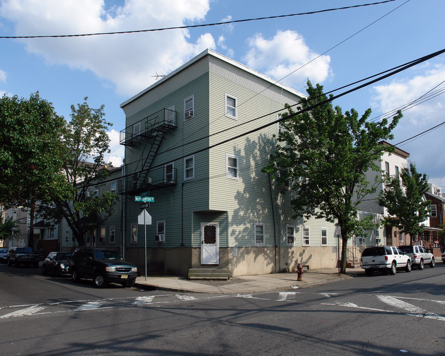 186-188 Mcwhorter St in Newark, NJ - Foto de edificio