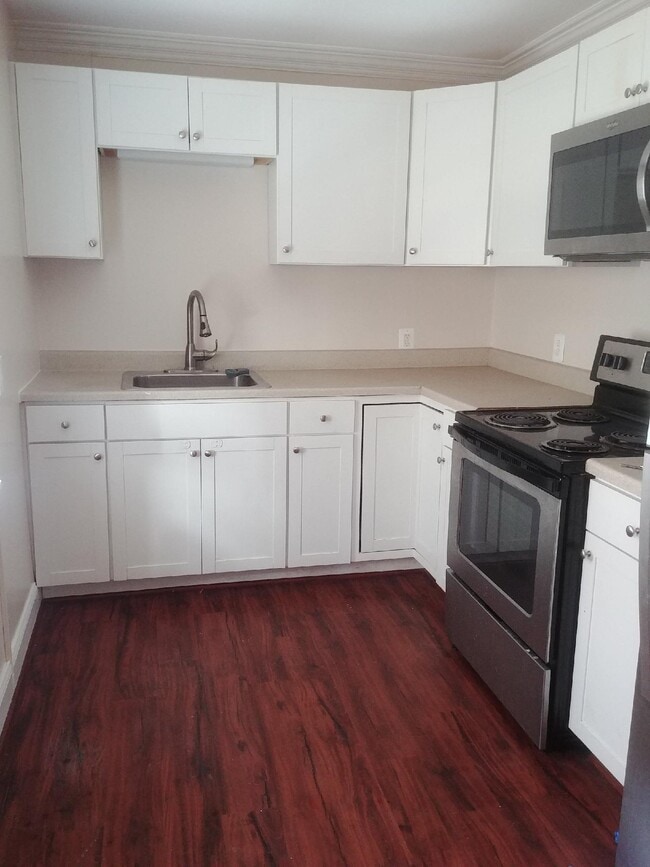 110 E South St in Frederick, MD - Building Photo - Building Photo