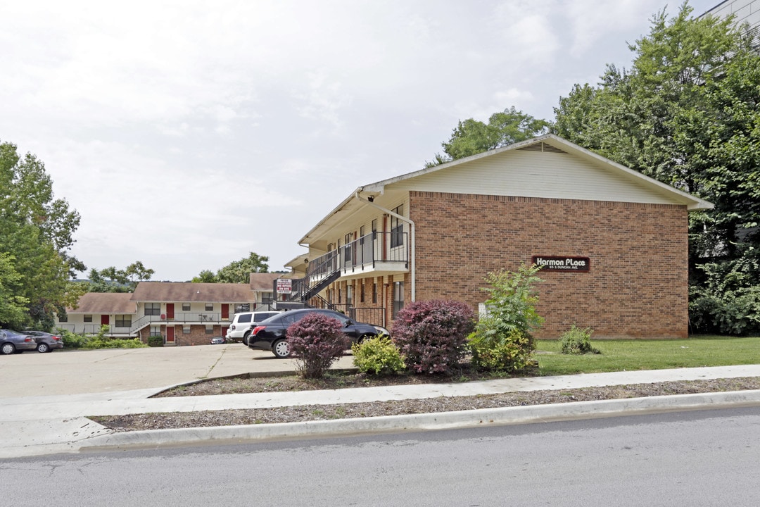 Harmon Place Apartments in Fayetteville, AR - Foto de edificio