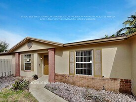 14641 N Beckley Square in Davie, FL - Building Photo