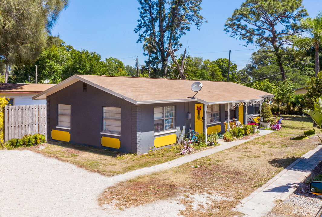 15529 Verona Ave in Clearwater, FL - Building Photo