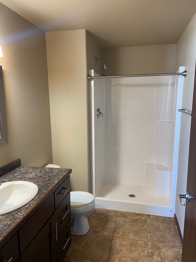 1780 E Calgary Ave in Bismarck, ND - Building Photo - Building Photo