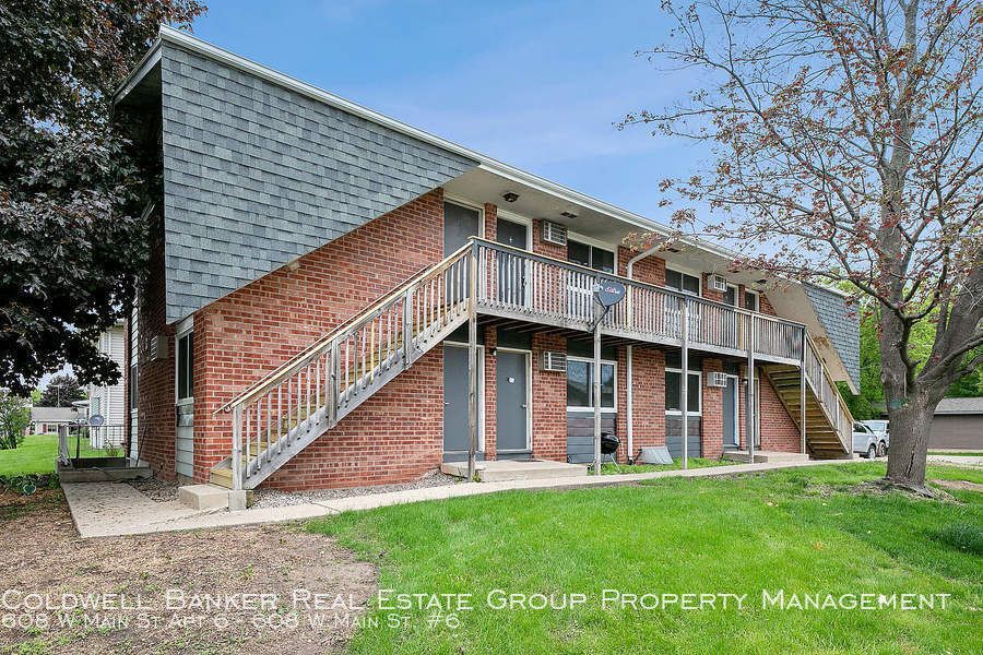 608 W Main St-Unit -6 in Winneconne, WI - Building Photo