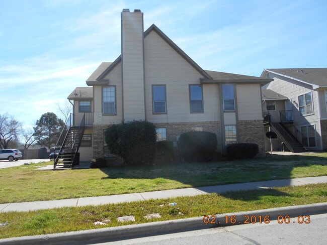 property at 3128 Tudor Ln