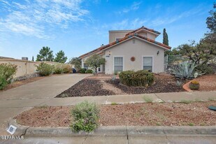 1121 Regal Ridge Dr in El Paso, TX - Building Photo