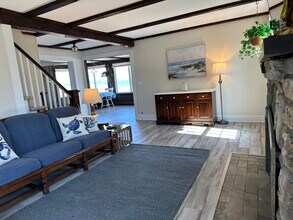1 Treasure Rd in Narragansett, RI - Building Photo - Building Photo