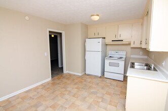 2036 10th Ave S in Nashville, TN - Building Photo - Building Photo