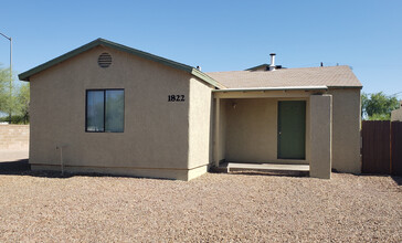 1822 E 10th St, Unit #1 -5 bed 4 bath in Tucson, AZ - Building Photo - Building Photo