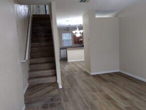 3584 SW 30th Way in Gainesville, FL - Building Photo - Building Photo