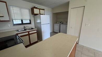 5045 SE Primrose Way in Stuart, FL - Building Photo - Building Photo