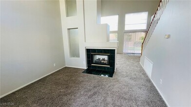 10317 Forum Hills Pl in Las Vegas, NV - Building Photo - Building Photo