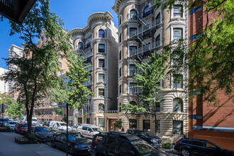 7 W 92nd St in New York, NY - Building Photo - Primary Photo