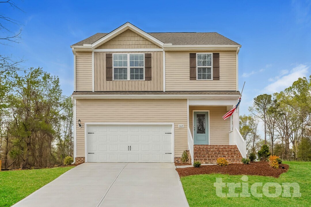165 Parkers Gate Dr in Youngsville, NC - Building Photo