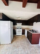 185 Monroe Ave in Green River, WY - Foto de edificio - Building Photo