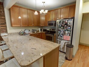 531 Newbury St, Unit 1 in Boston, MA - Foto de edificio - Building Photo