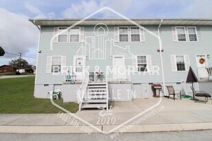 122 N 6th St in Maryville, TN - Building Photo