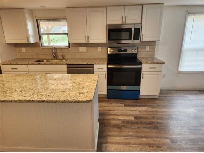 property at 5103 Davis Cir