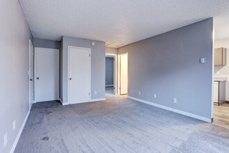 2608 SE 160th Ave in Portland, OR - Building Photo - Building Photo