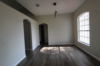 959 Pine Walk Ct NE in Palm Bay, FL - Building Photo - Building Photo